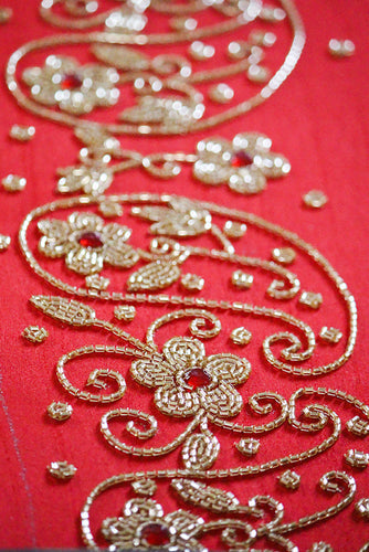 THE BEAUTY OF ZARI WORK - Kapda Shop