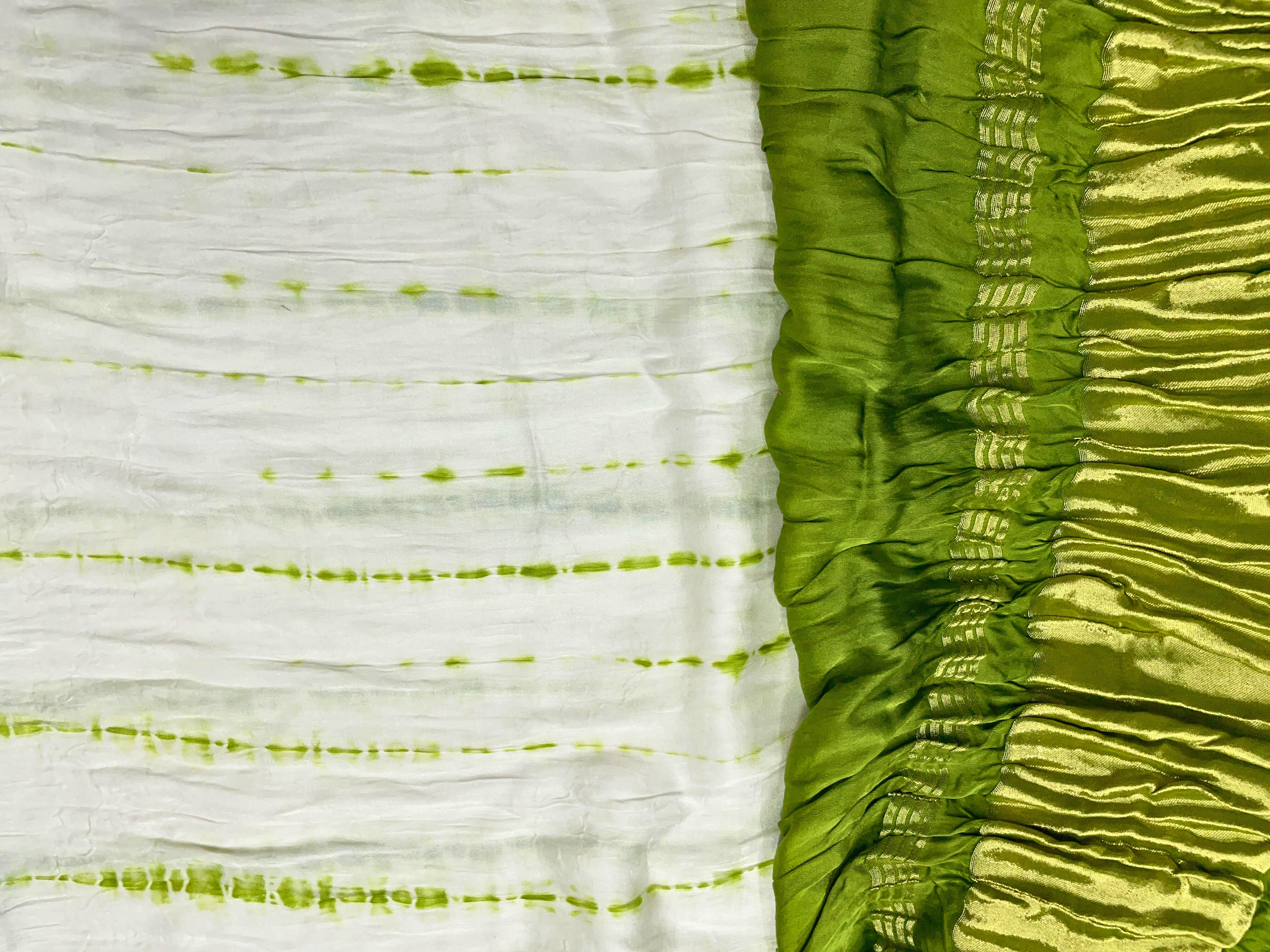 Green Border Pure Bandhani Dupatta - Kapda Shop