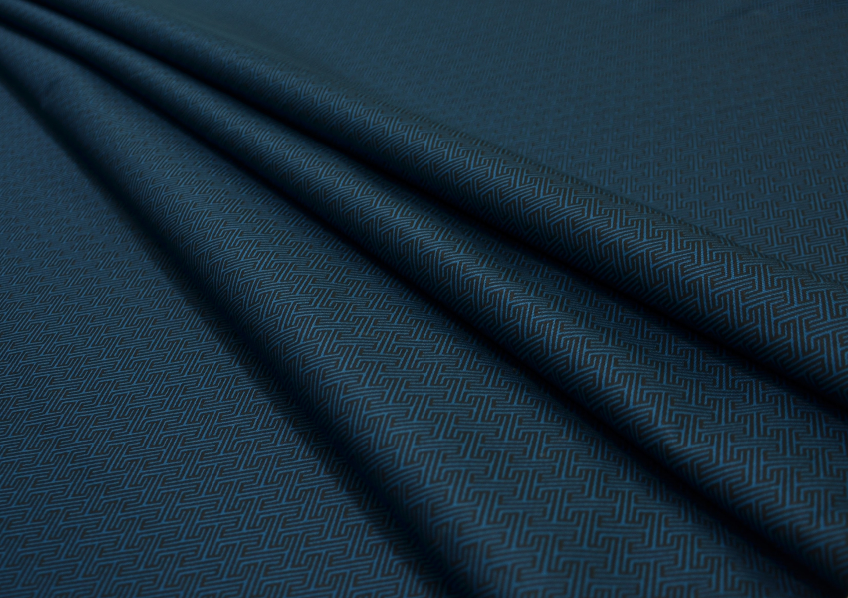 Ocean Blue Web Printed Shirting Cotton Fabric - Kapda Shop