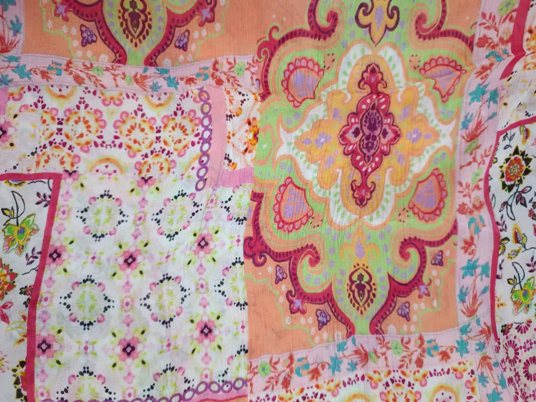 Multicolor Abstract Chiffon Fabric - Kapda Shop