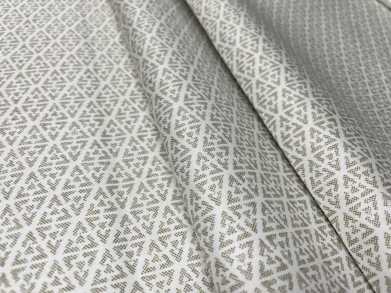 White Geometric Giza Pure Cotton Shirting Fabric - Kapda Shop