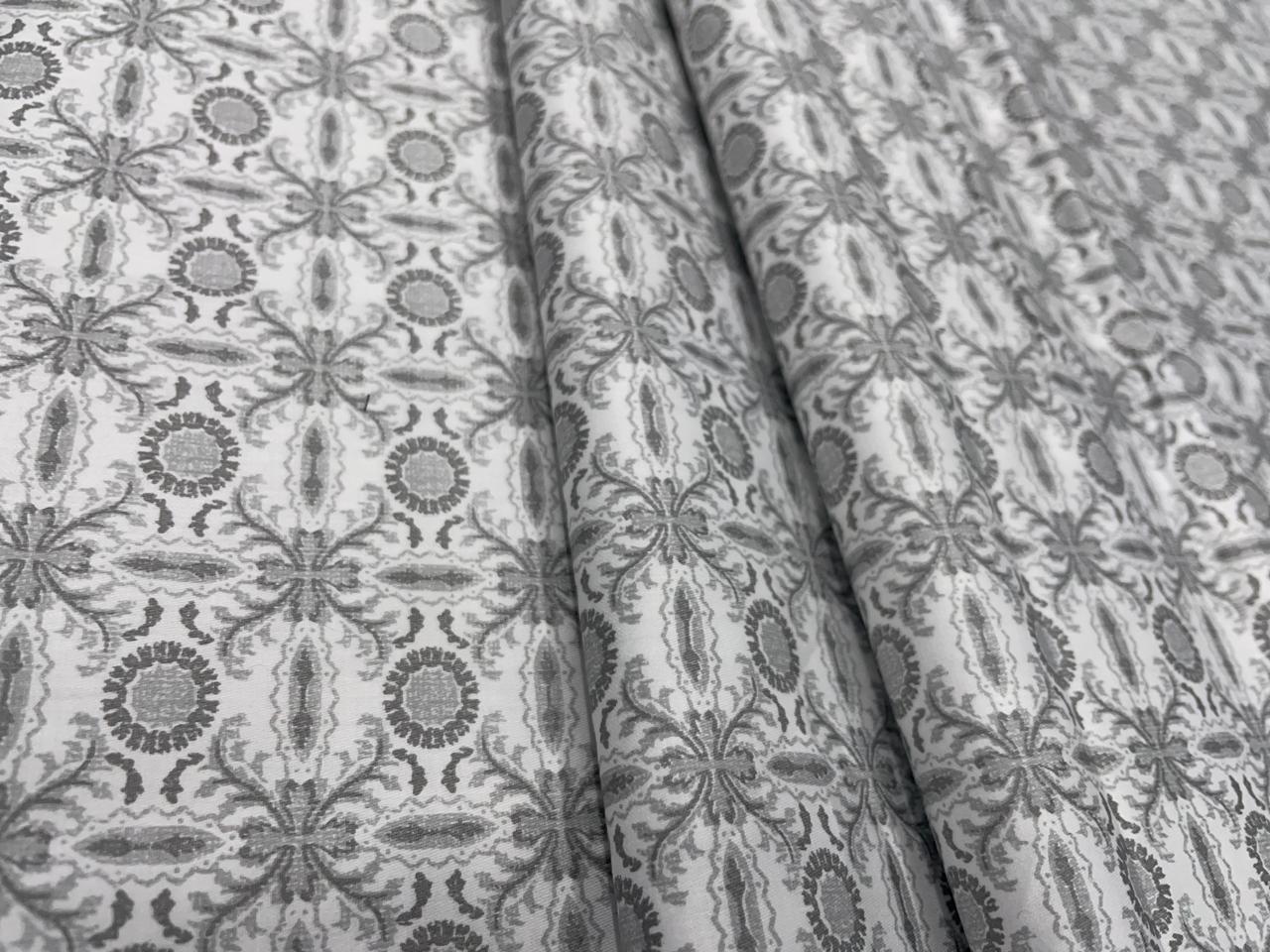 White Geometric Giza Pure Cotton Shirting Fabric 2mrt - Kapda Shop
