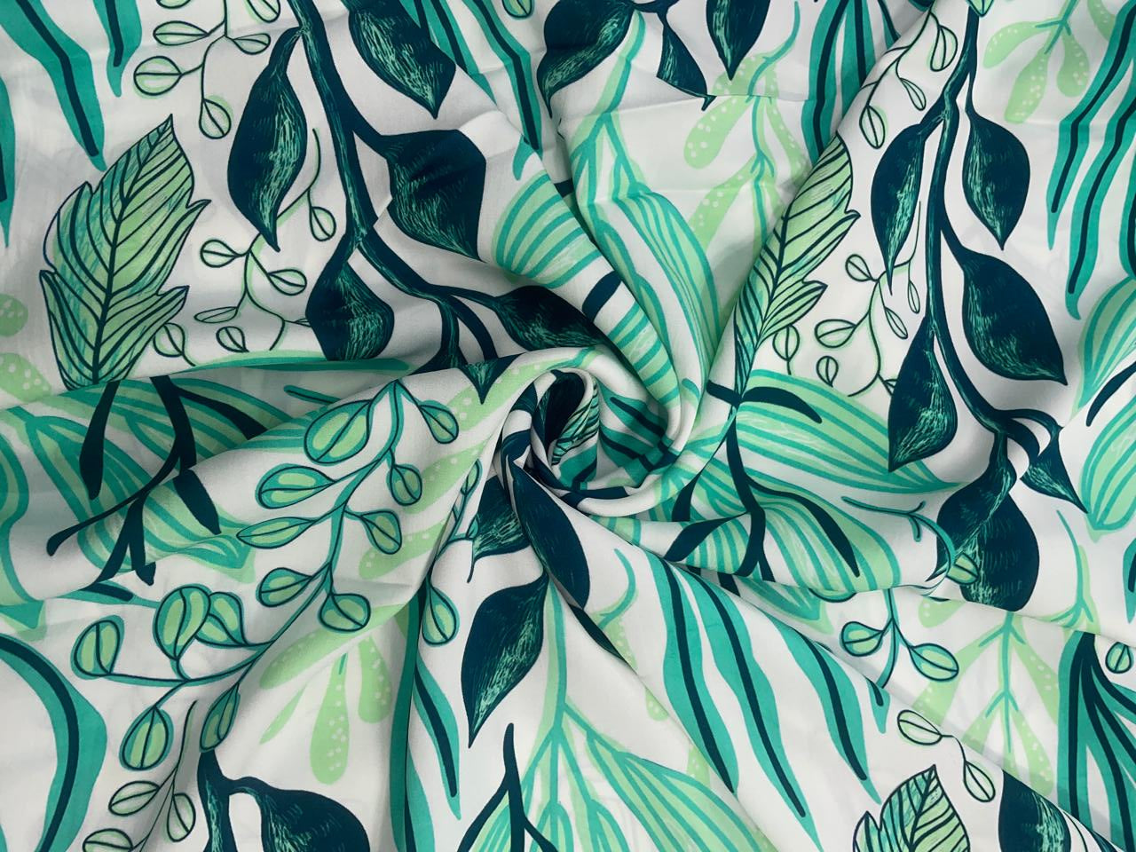 Green & White Floral Double Georgette Fabric - Kapda Shop