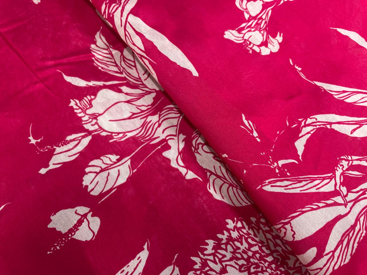 Magenta Leaves Chandei Fabric - Kapda Shop