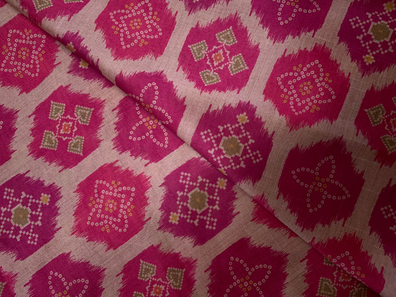 Cream & Pink Geometric Semi Tussar Fabric Kapdashop