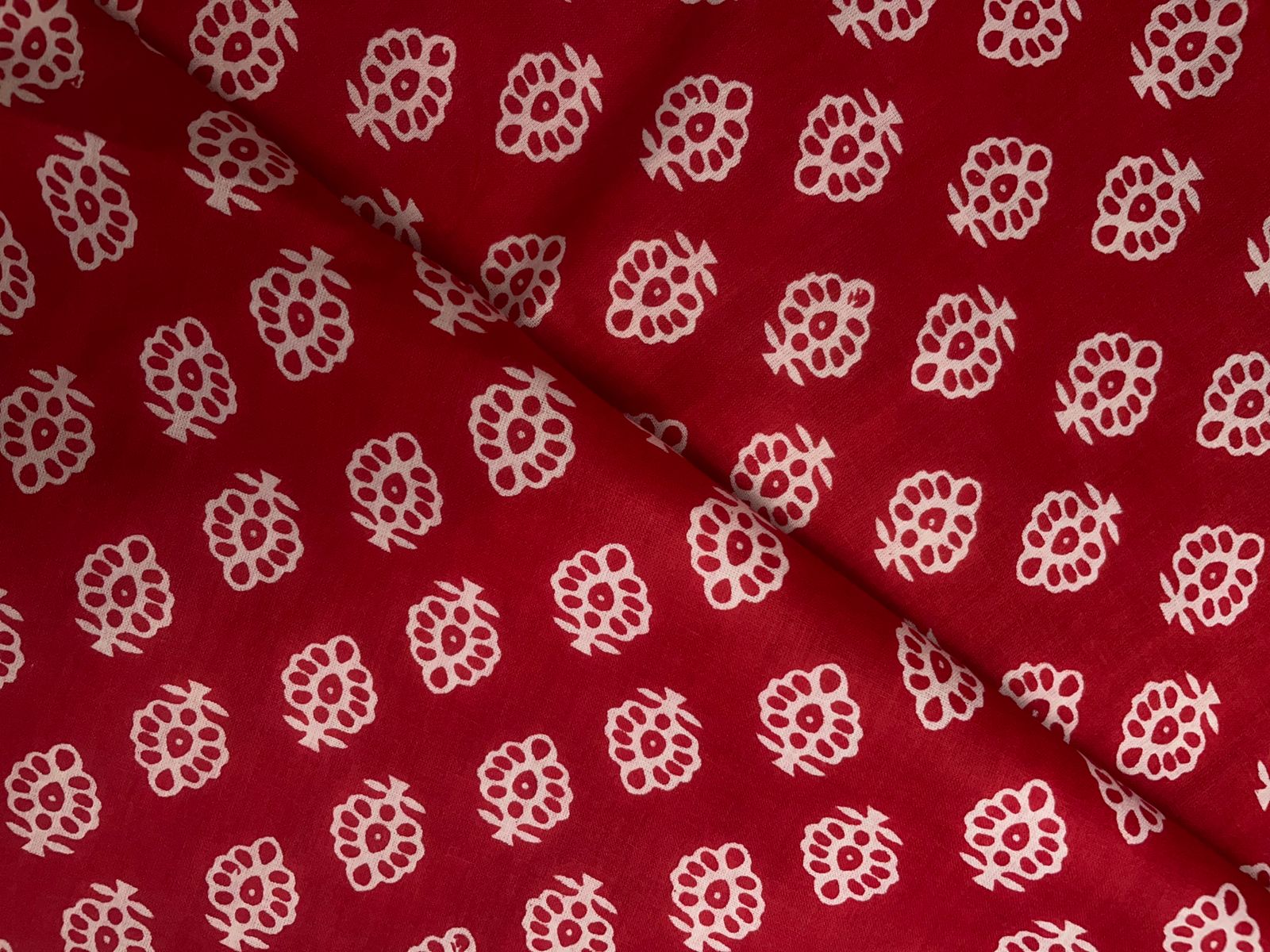 Red & White Floral Cotton Cambric Fabric KTEX
