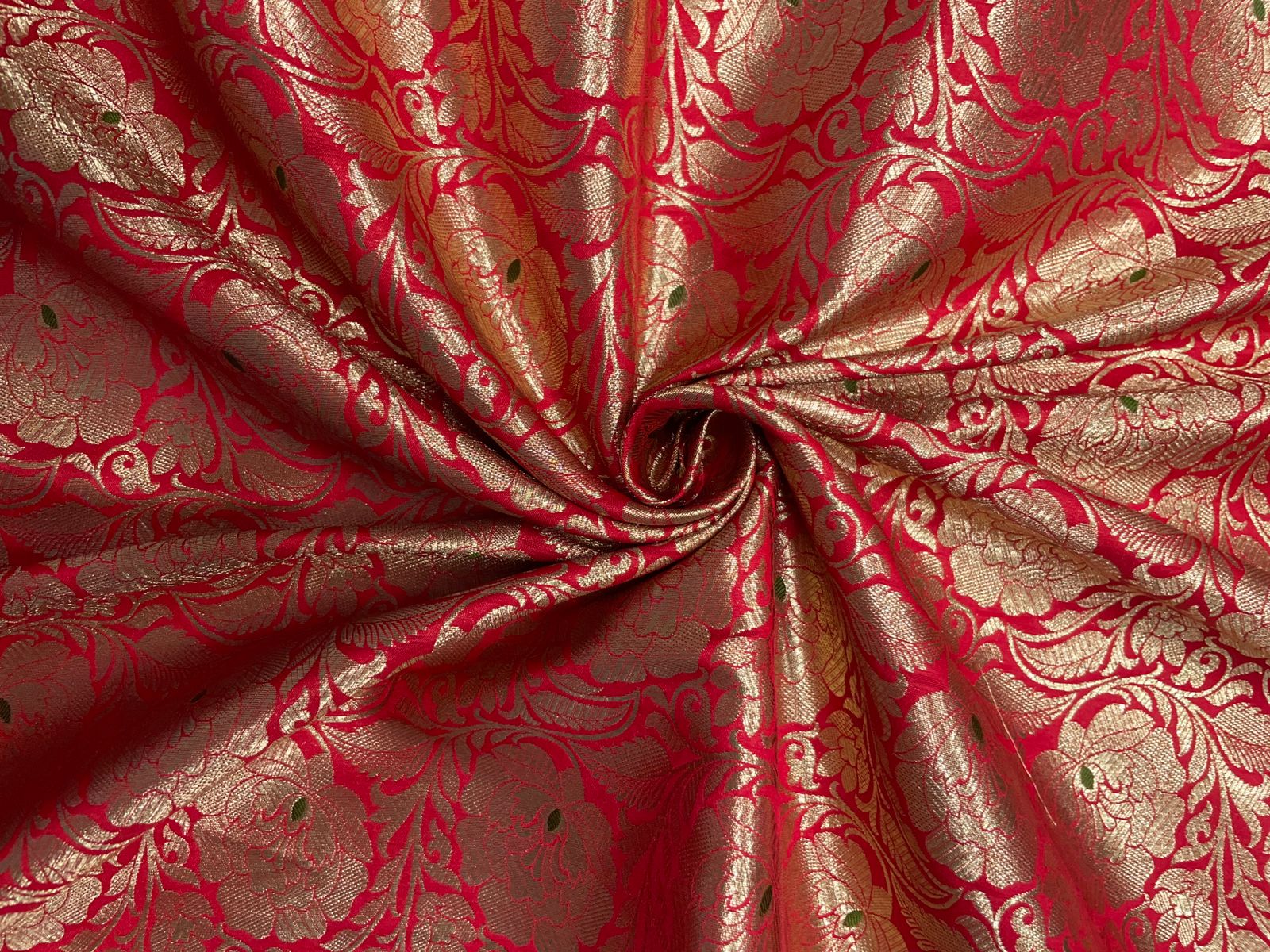 Red Floral Brocade 44 Kapdashop