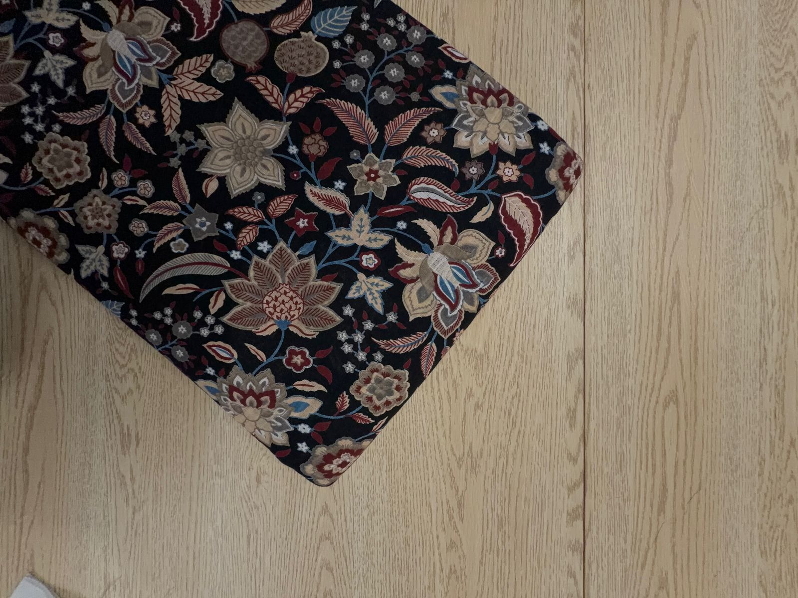 Black Red Floral Cotton Slub Fabric KTEX