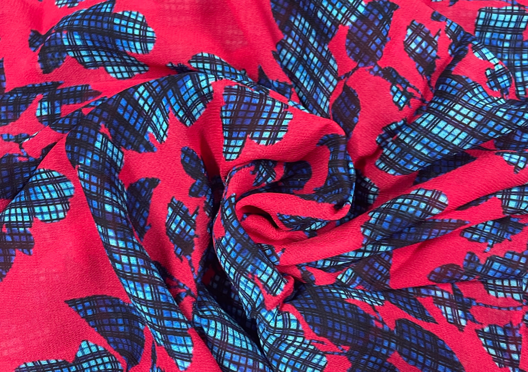 Red & Blue Abstract Georgette Fabric - Kapda Shop
