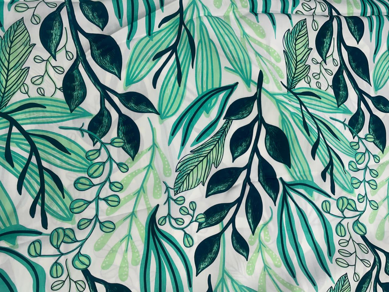 Green & White Floral Double Georgette Fabric - Kapda Shop