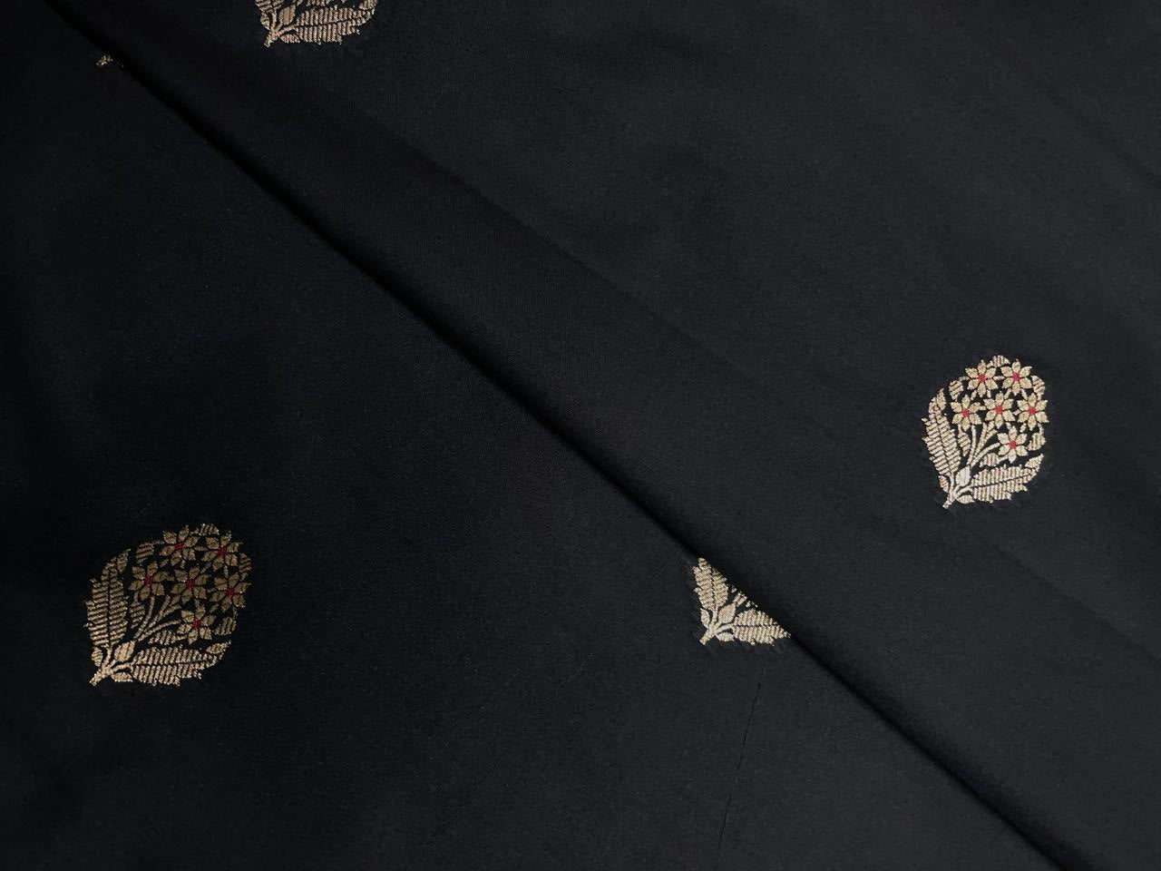 Black Floral Silk Boti Embroidery 44 Kapdashop