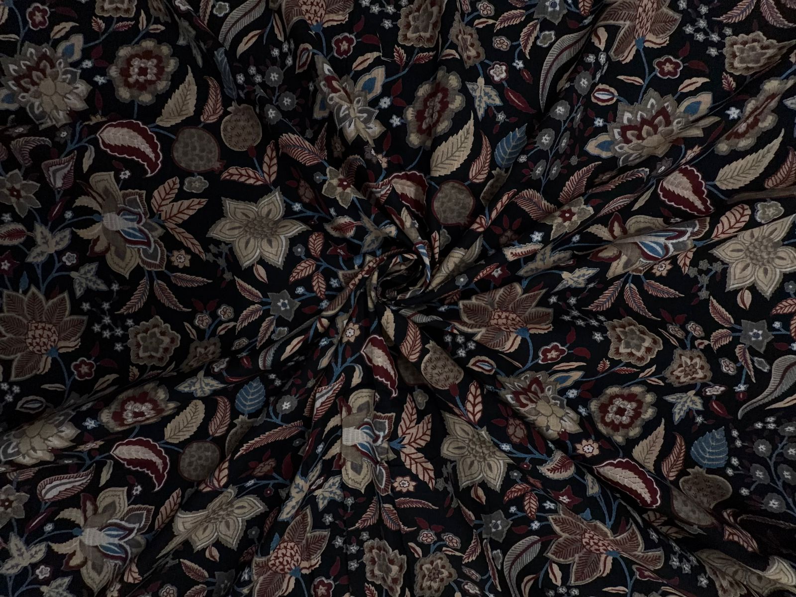 Black Red Floral Cotton Slub Fabric KTEX